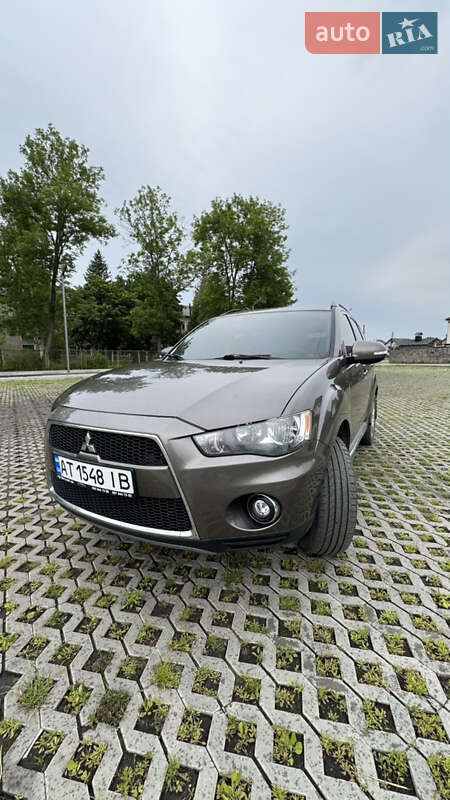 Mitsubishi Outlander (2010)