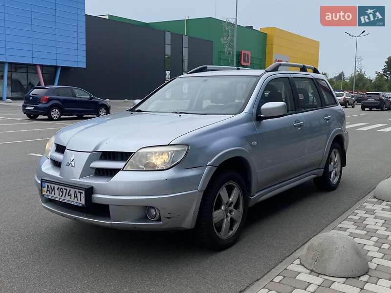 Mitsubishi Outlander (2008)