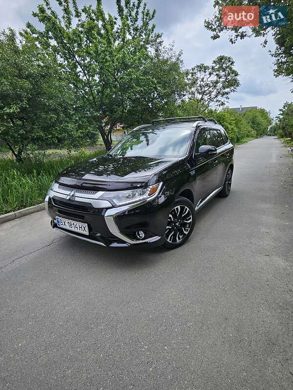 Mitsubishi Outlander (2018)