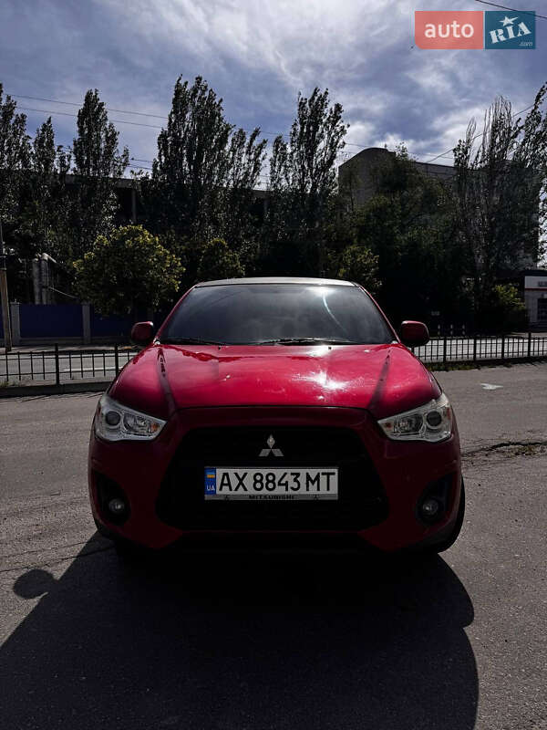 Mitsubishi Outlander (2014)