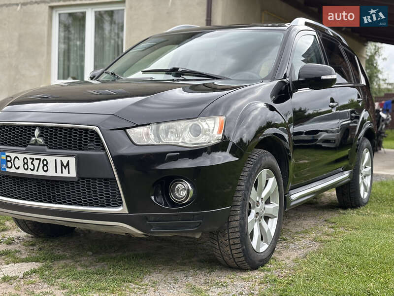 Mitsubishi Outlander (2010)