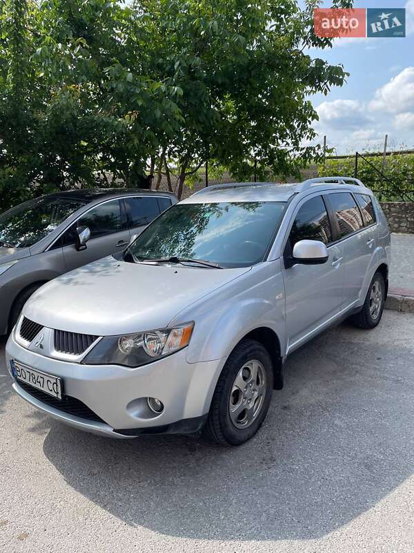 Mitsubishi Outlander (2008)
