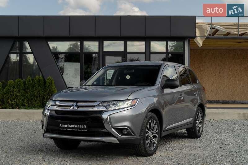 Mitsubishi Outlander (2017)