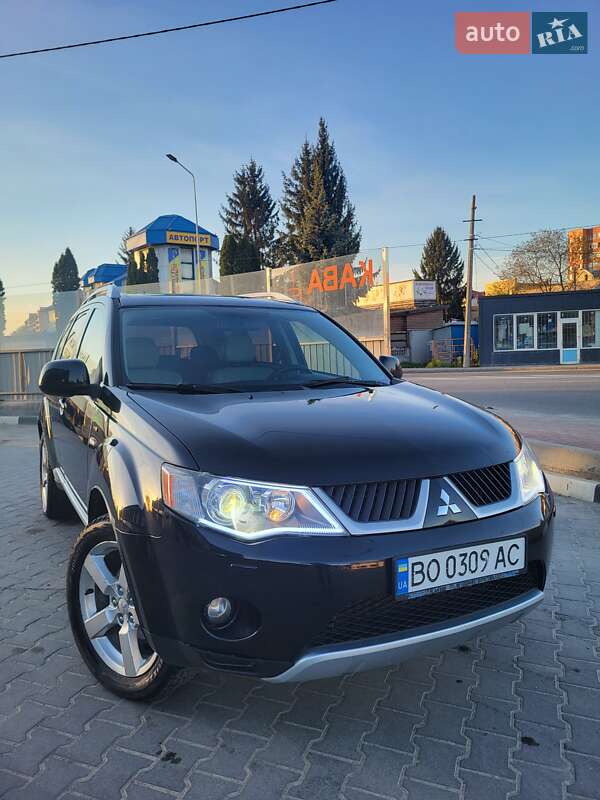 Mitsubishi Outlander (2007)