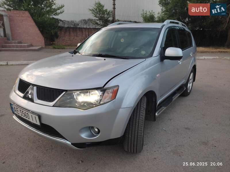 Mitsubishi Outlander (2008)
