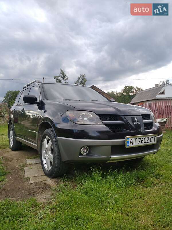 Mitsubishi Outlander (2003)