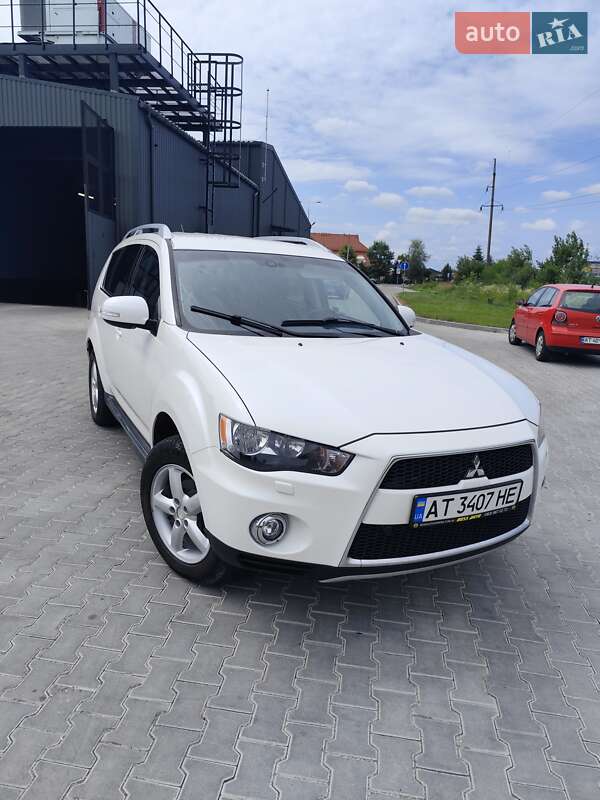 Mitsubishi Outlander (2010)