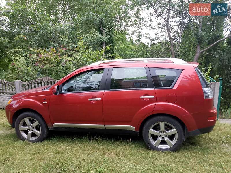 Mitsubishi Outlander (2008)