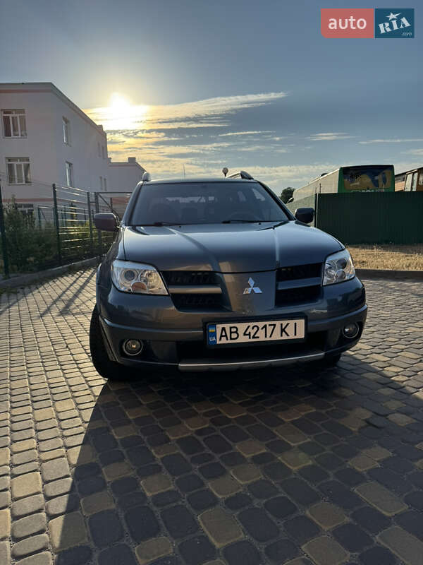 Mitsubishi Outlander (2008)