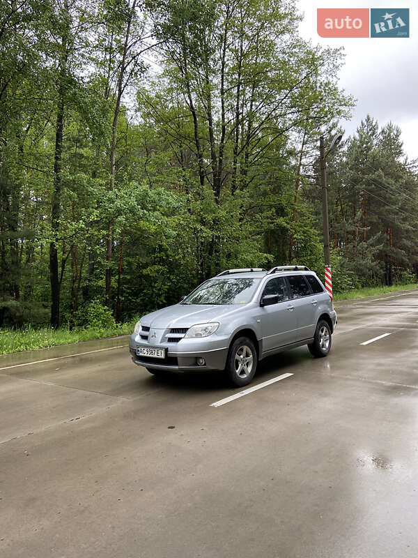 Mitsubishi Outlander (2007)