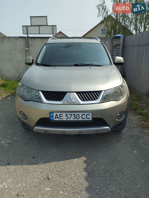 Mitsubishi Outlander (2008)
