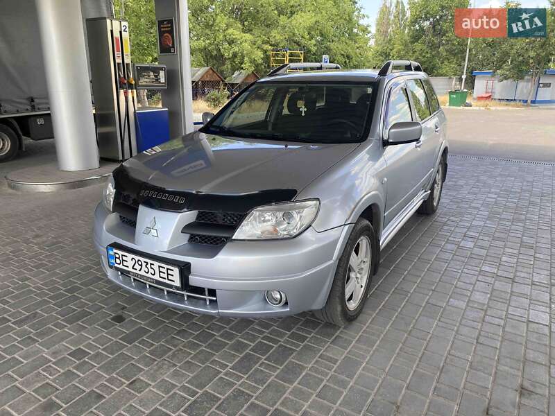 Mitsubishi Outlander (2008)