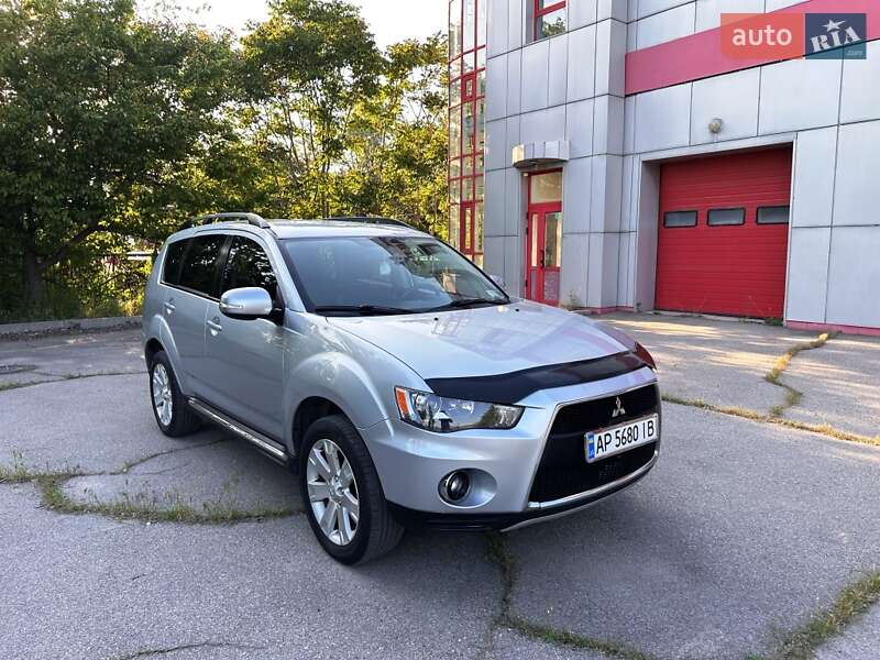Mitsubishi Outlander (2013)