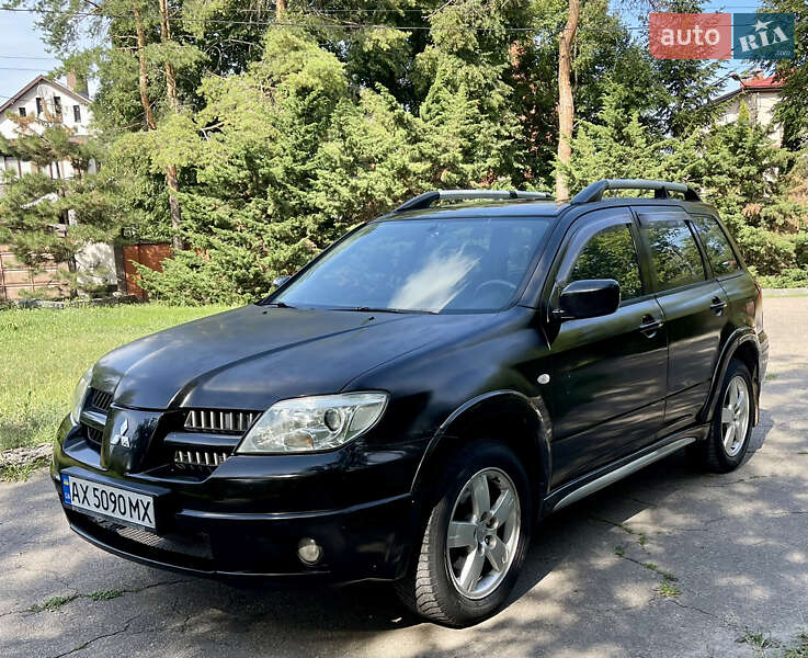 Mitsubishi Outlander (2005)