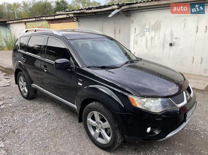 Mitsubishi Outlander (2007)