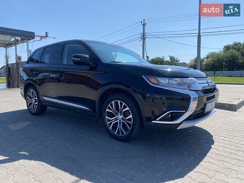 Mitsubishi Outlander (2018)