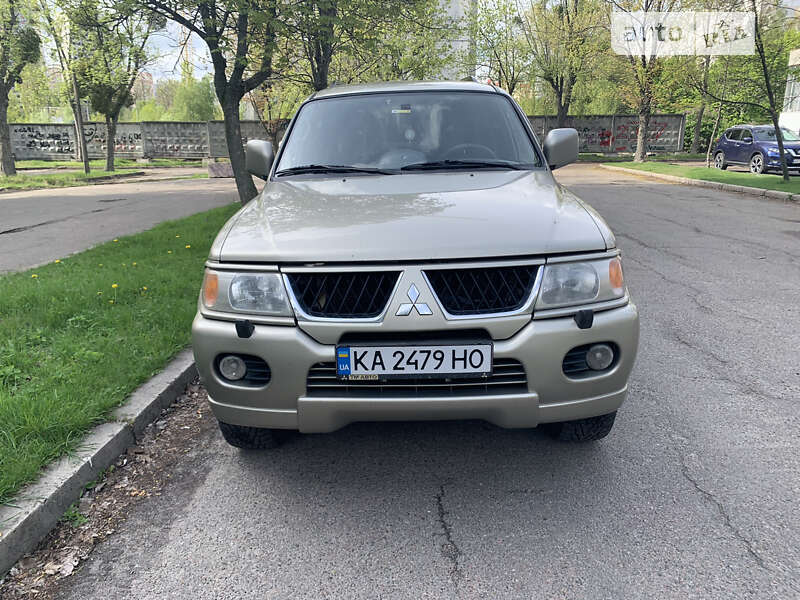 Mitsubishi Pajero sport (2007)