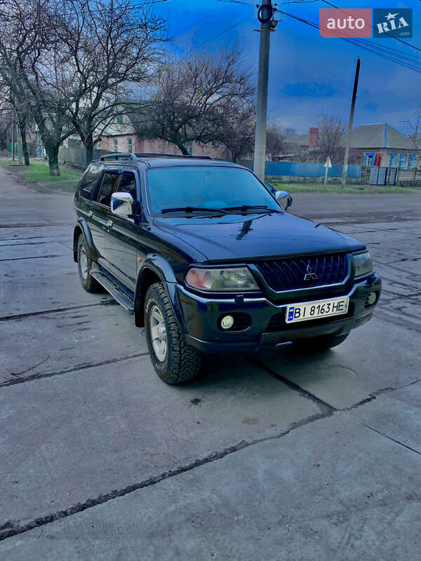 Mitsubishi Pajero sport (2002)