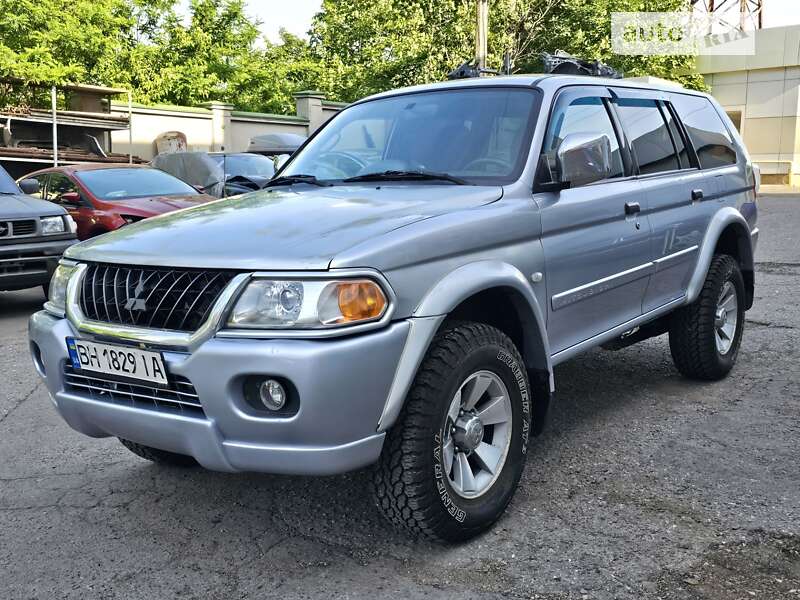 Mitsubishi Pajero sport (2007)