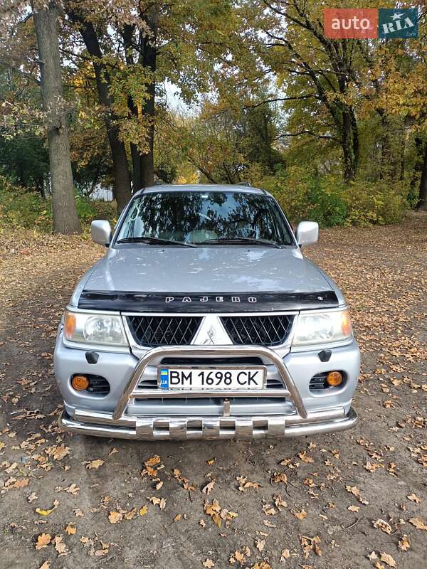 Mitsubishi Pajero sport (2006)