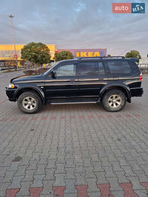 Mitsubishi Pajero sport (2006)