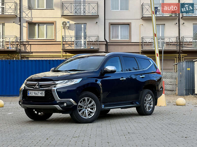 Mitsubishi Pajero sport (2019)