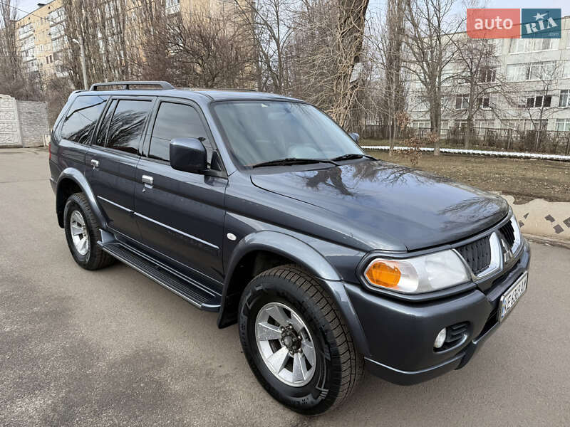 Mitsubishi Pajero sport (2007)