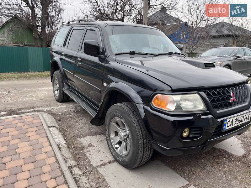 Mitsubishi Pajero sport (2008)