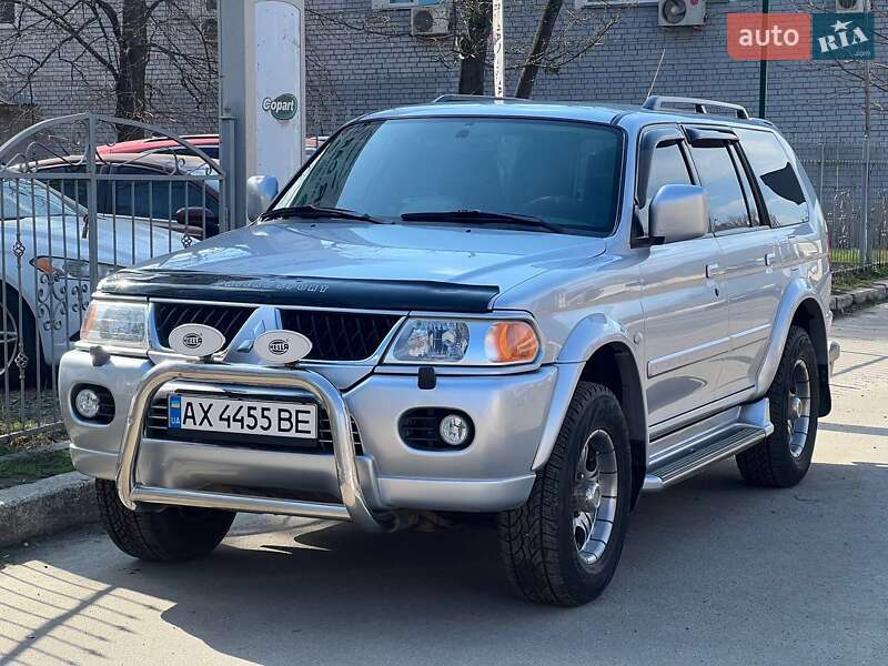 Mitsubishi Pajero sport (2006)