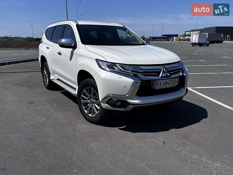 Mitsubishi Pajero sport (2019)