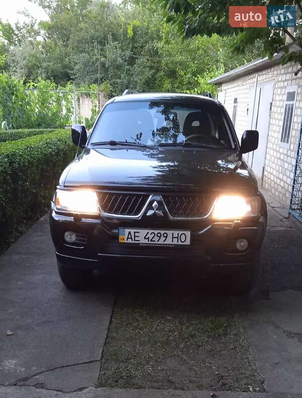Mitsubishi Pajero sport (2006)