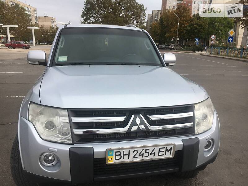 Mitsubishi Pajero wagon (2006)