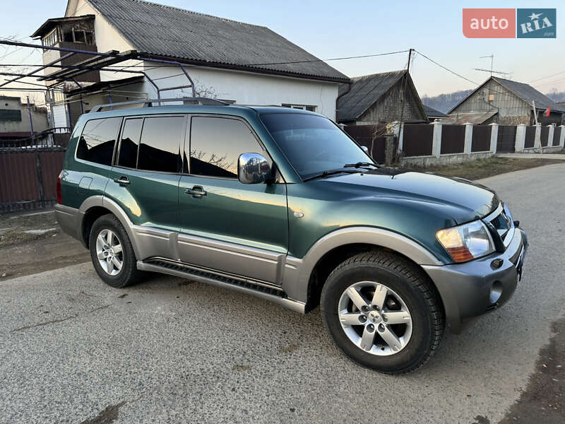Mitsubishi Pajero (2006)