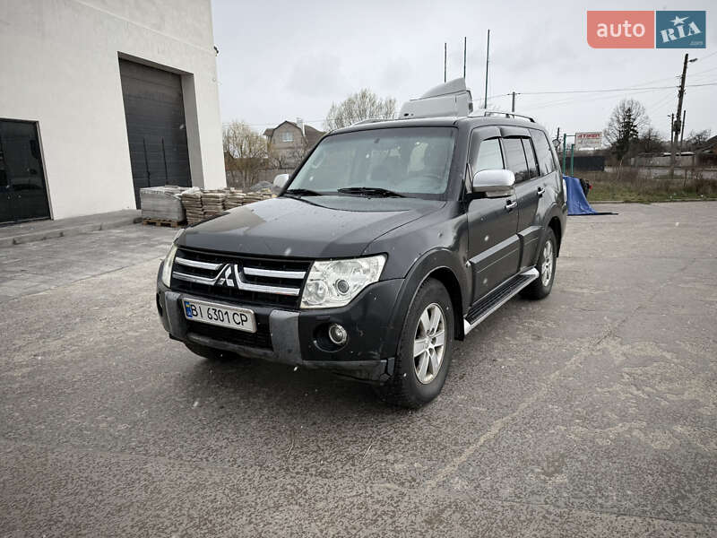 Mitsubishi Pajero (2008)