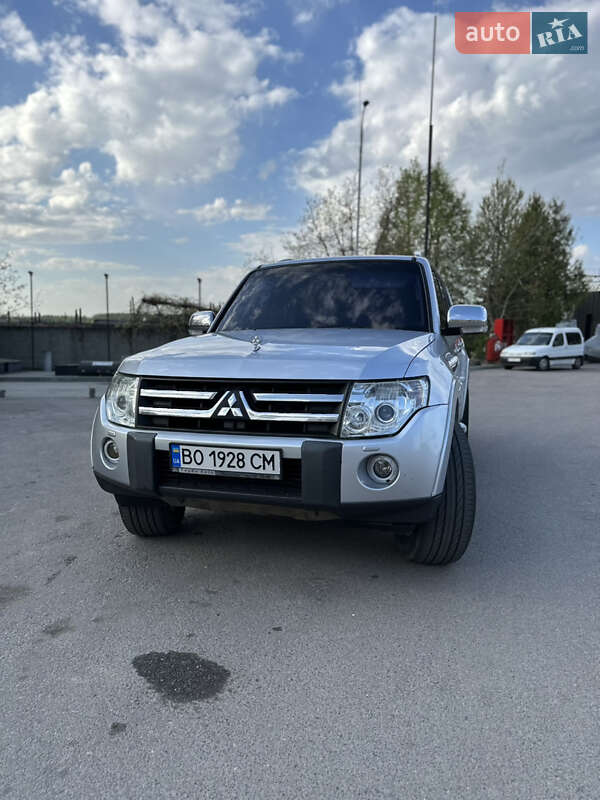 Mitsubishi Pajero (2007)