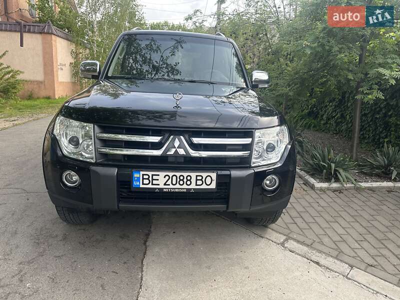 Mitsubishi Pajero (2008)