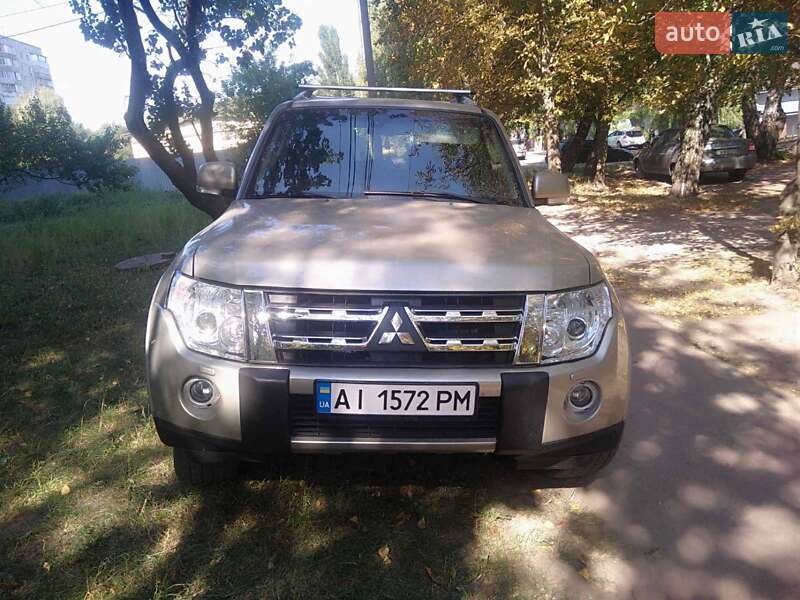 Mitsubishi Pajero (2008)