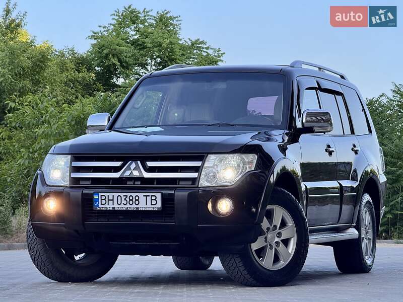 Mitsubishi Pajero (2009)