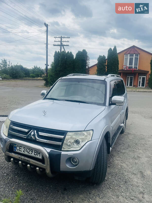 Mitsubishi Pajero (2008)