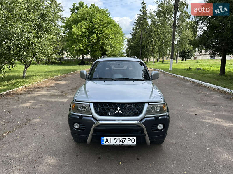 Mitsubishi Pajero (2005)