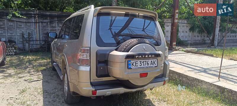 Mitsubishi Pajero (2007)