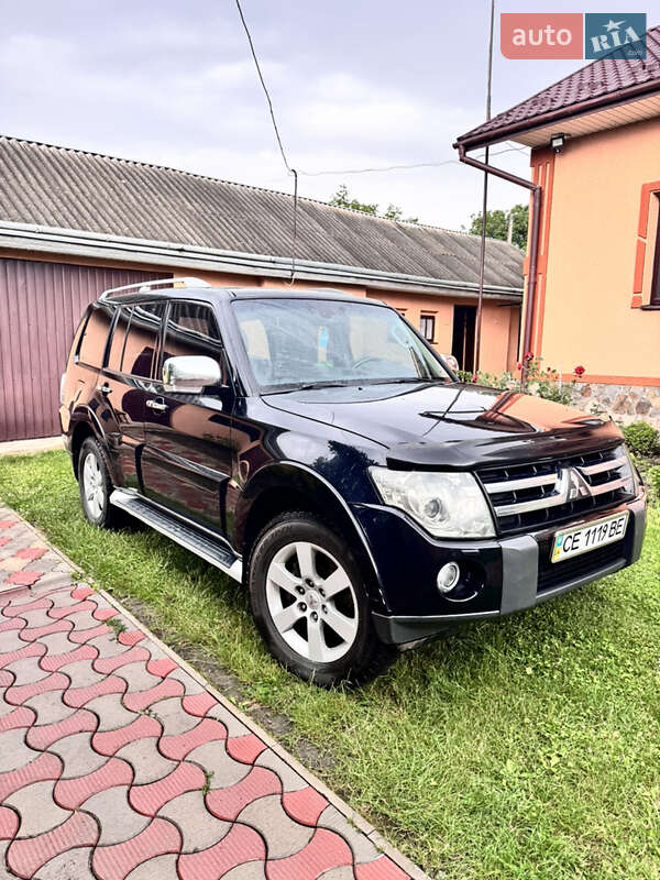 Mitsubishi Pajero (2008)
