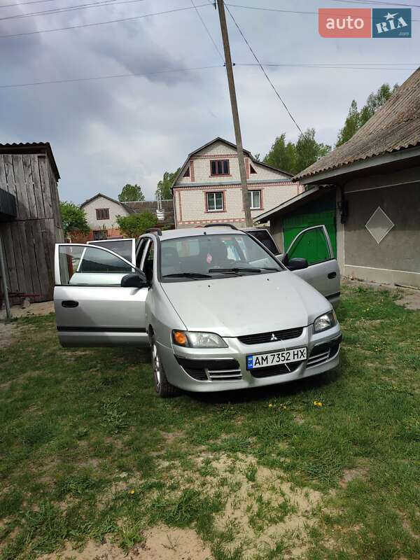 Mitsubishi Space star (2004)
