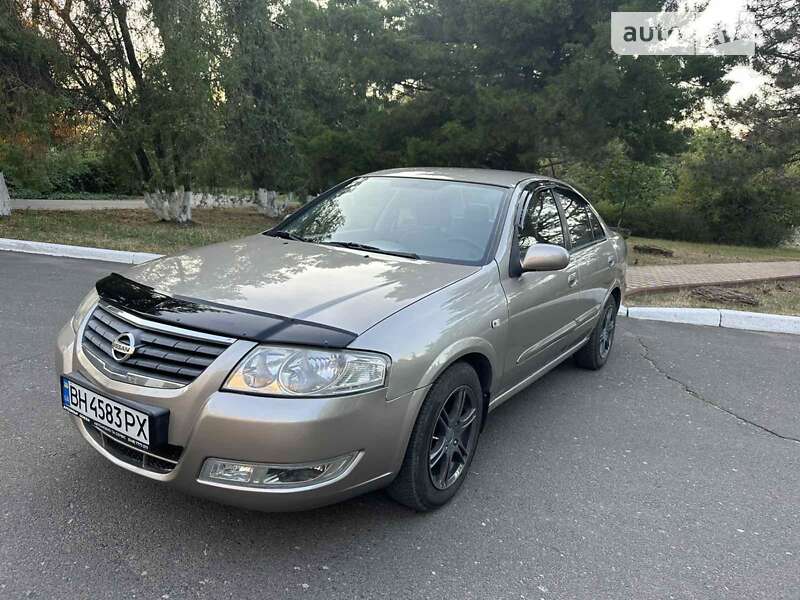 Nissan Almera (2012)