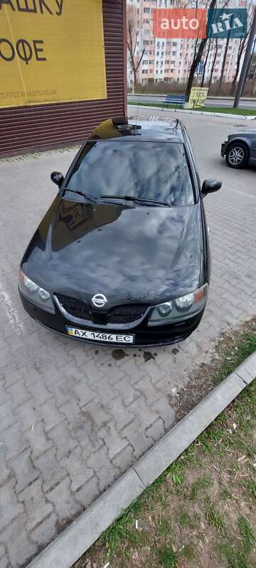 Nissan Almera (2006)