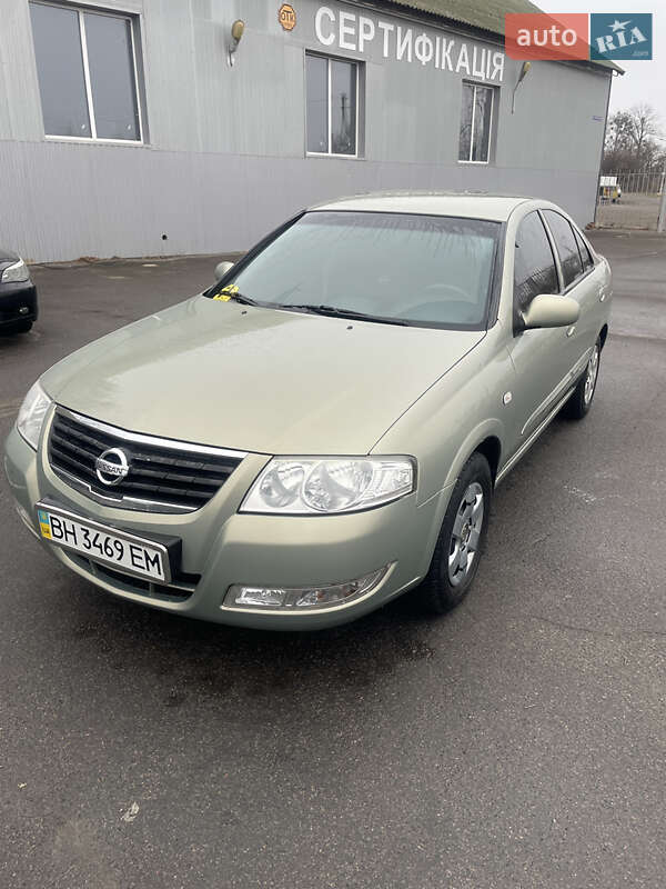 Nissan Almera (2010)