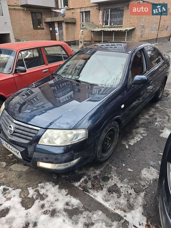 Nissan Almera (2007)