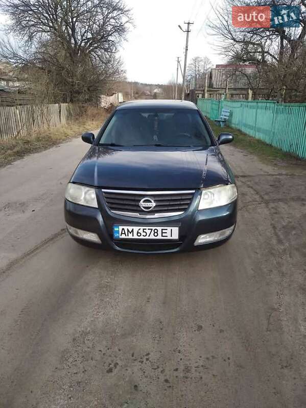 Nissan Almera (2006)