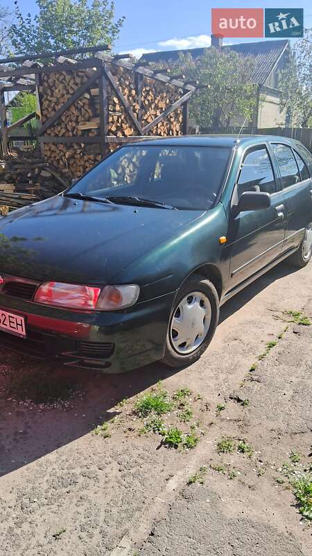 Nissan Almera (1997)