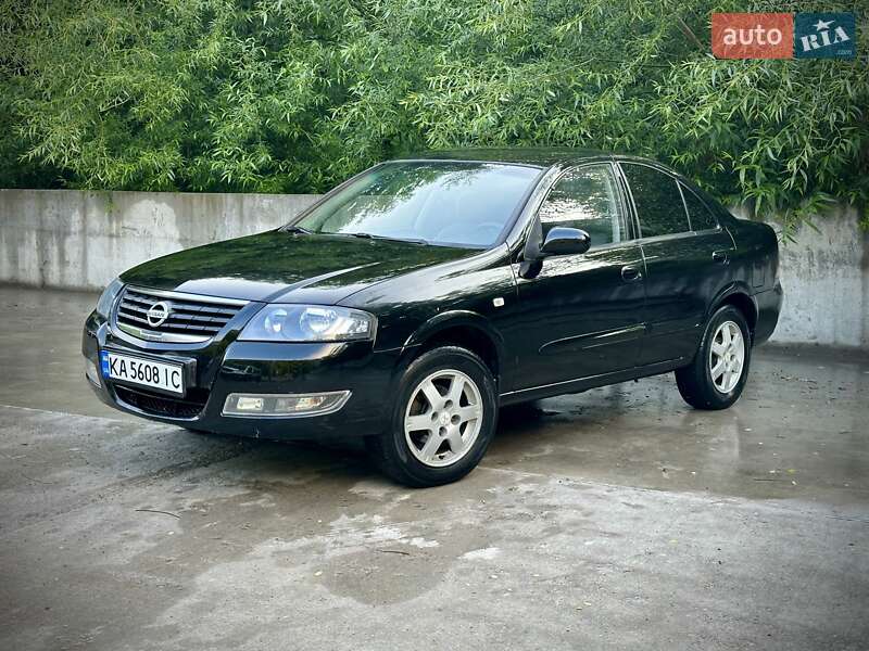 Nissan Almera (2012)